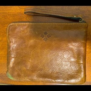 Patricia Nash leather wristlet in cognac P34906